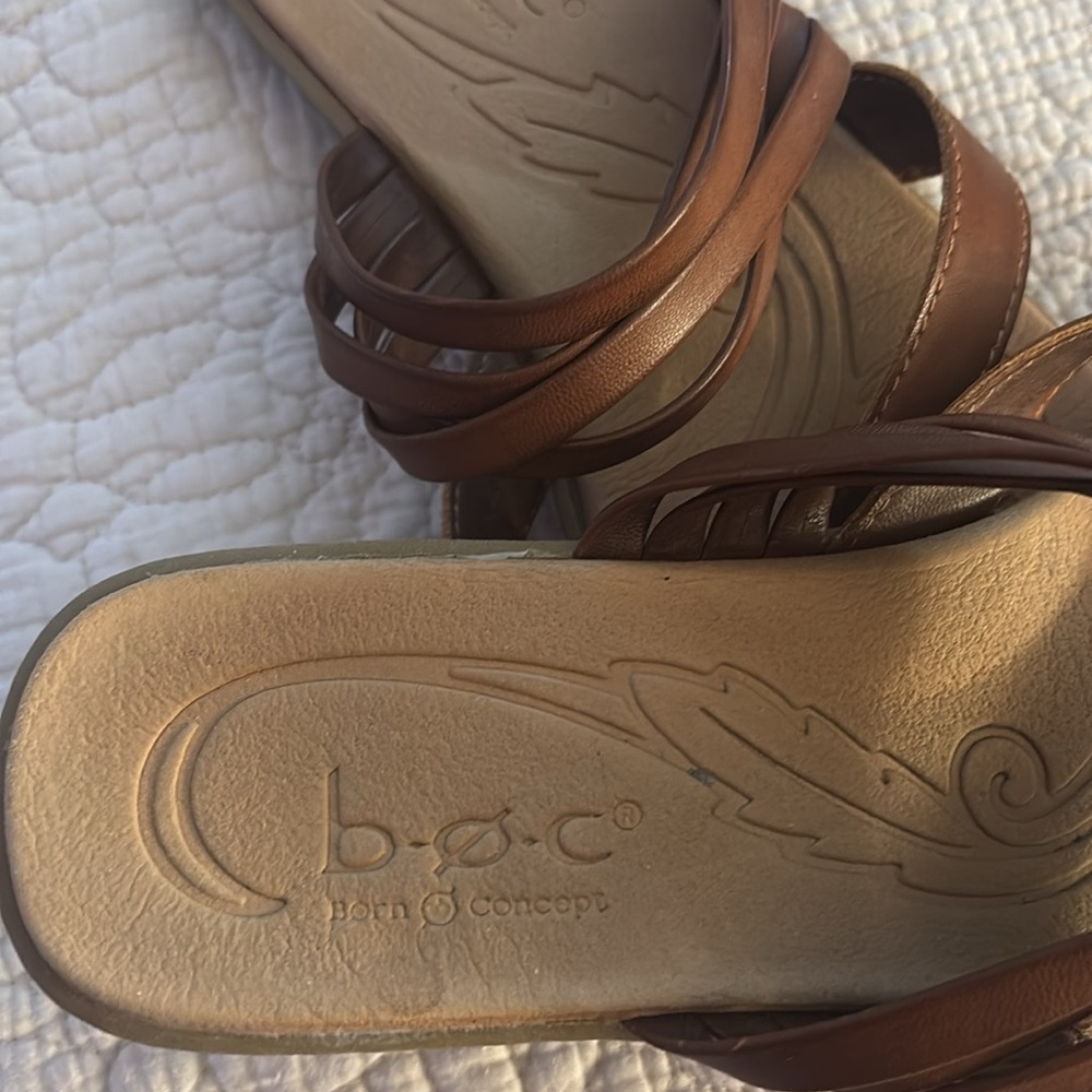 BOC lt brown sandal - Picture 2 of 3